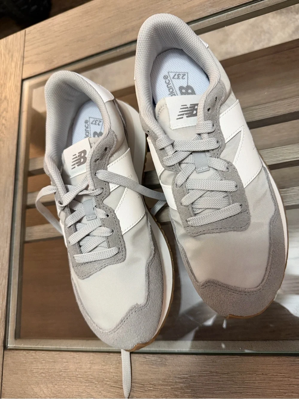 New Balance Women 237 Gray and White 9 1/2 - Picture 2 of 6